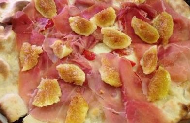 pizza prosciutto di parma e fichi